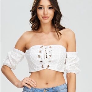 🆕 Off the Shoulder Crop top